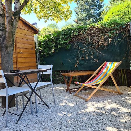 Charmant Logement Avec Parking Apartment Орво Екстериор снимка