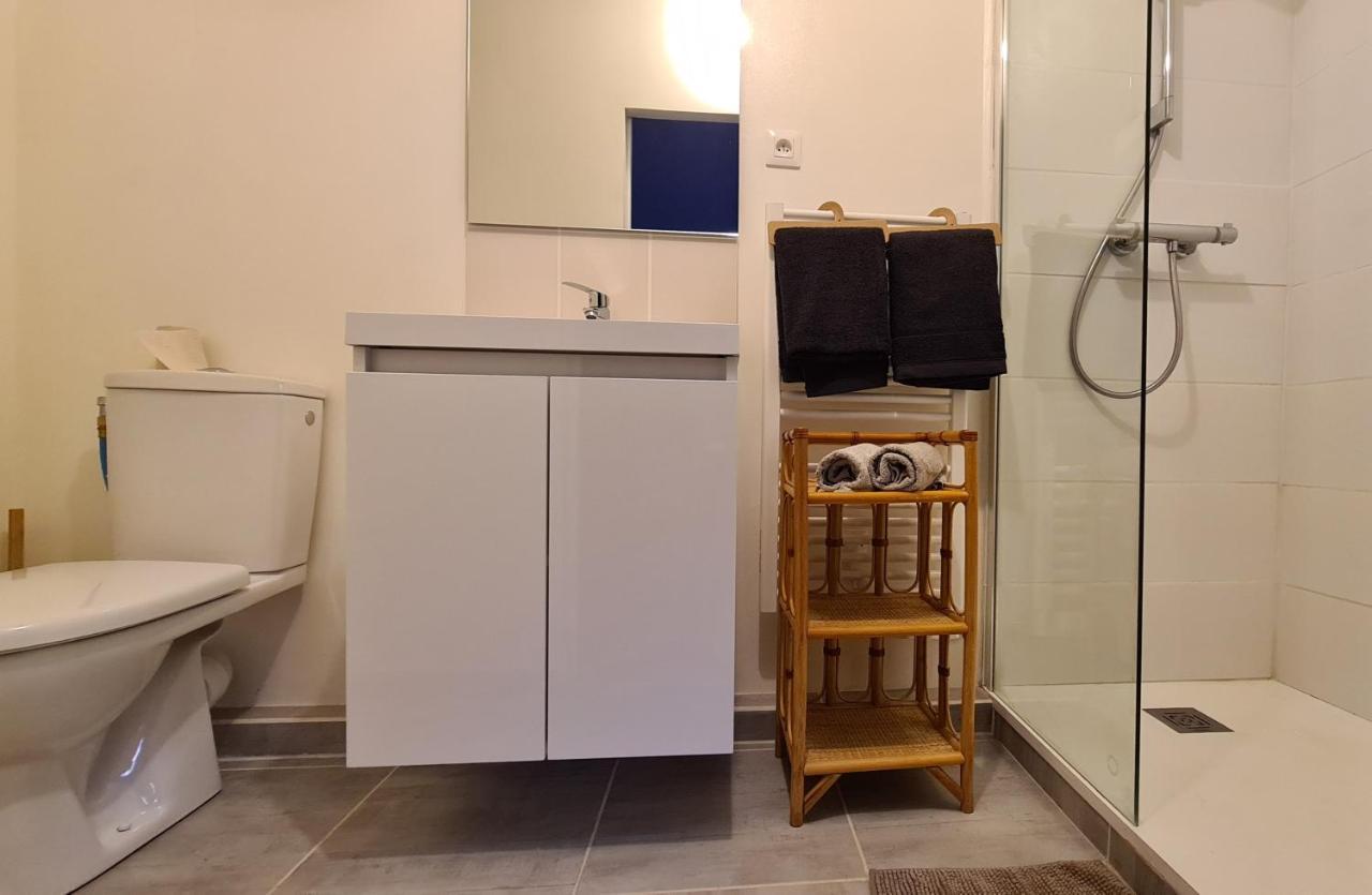 Charmant Logement Avec Parking Apartment Орво Екстериор снимка