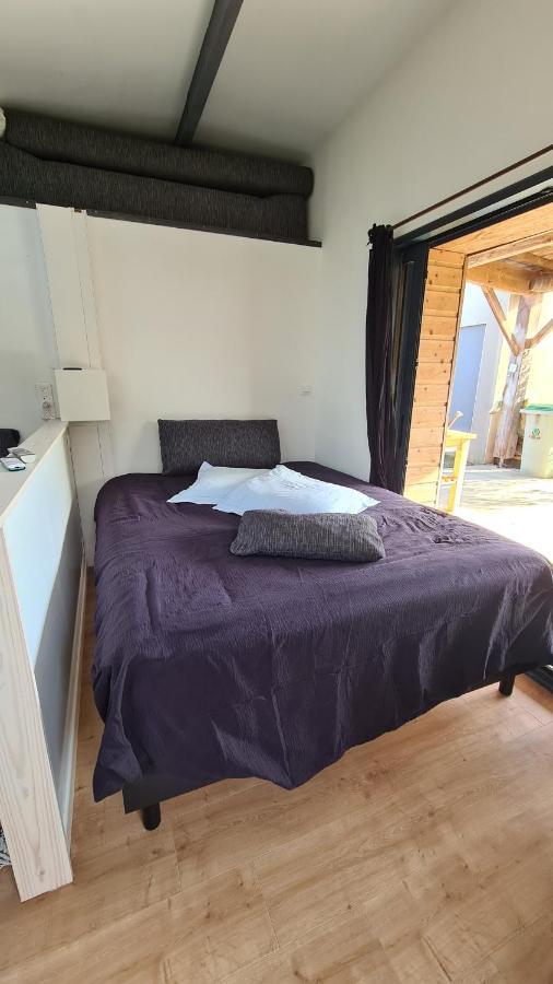 Charmant Logement Avec Parking Apartment Орво Екстериор снимка