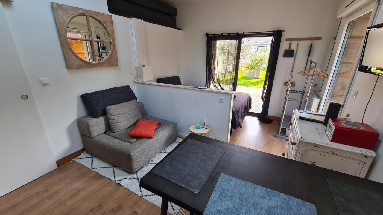 Charmant Logement Avec Parking Apartment Орво Екстериор снимка